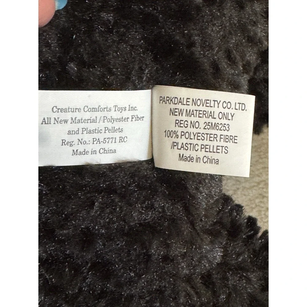Canada Black Bear Plush Parkdale Novelty 44018B Canadian Hug Maple Hat‎